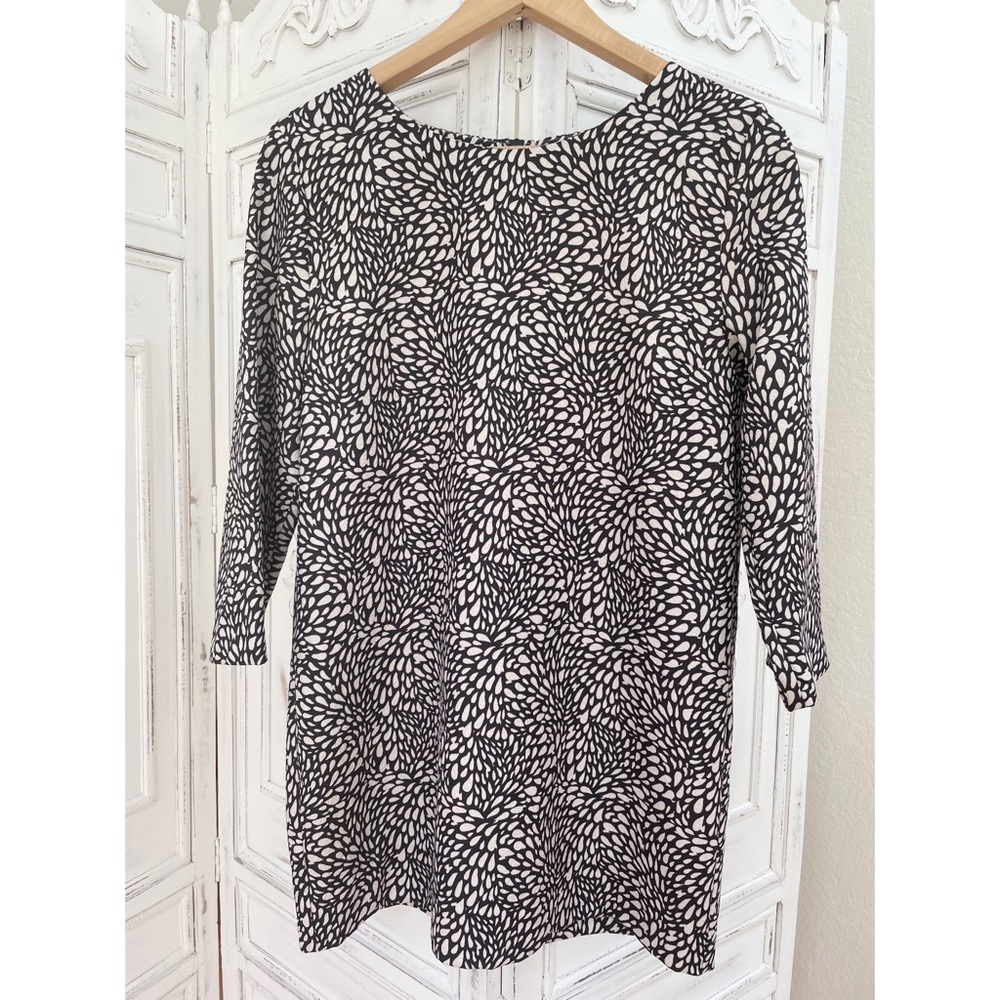 Essential Antwerp Patterned Bow Back Shift Dress - image 4